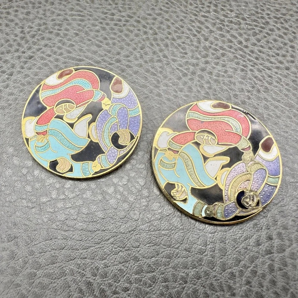 Vintage Barbara Lavallee Pins Set of 2 Cloisonné Enamel Round Brooches 1.5 Inch